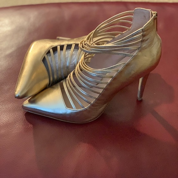 Boots - Picture 3 of 3